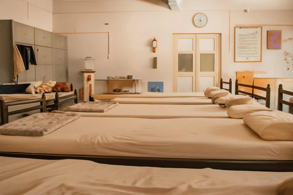 Four Bed Family Room at Sheth Dosabhai Lalchand Dharamshala